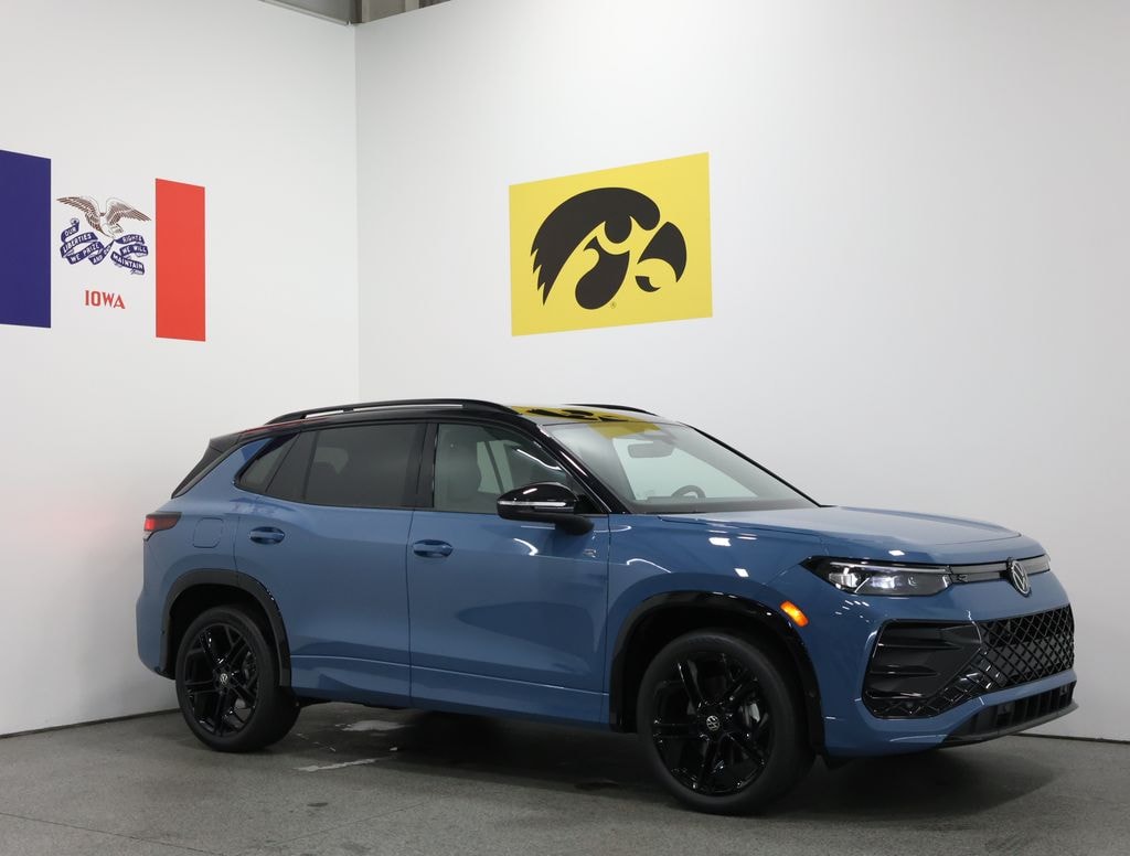 New 2026 Volkswagen Tiguan 2.0T SE R-Line Black SUV