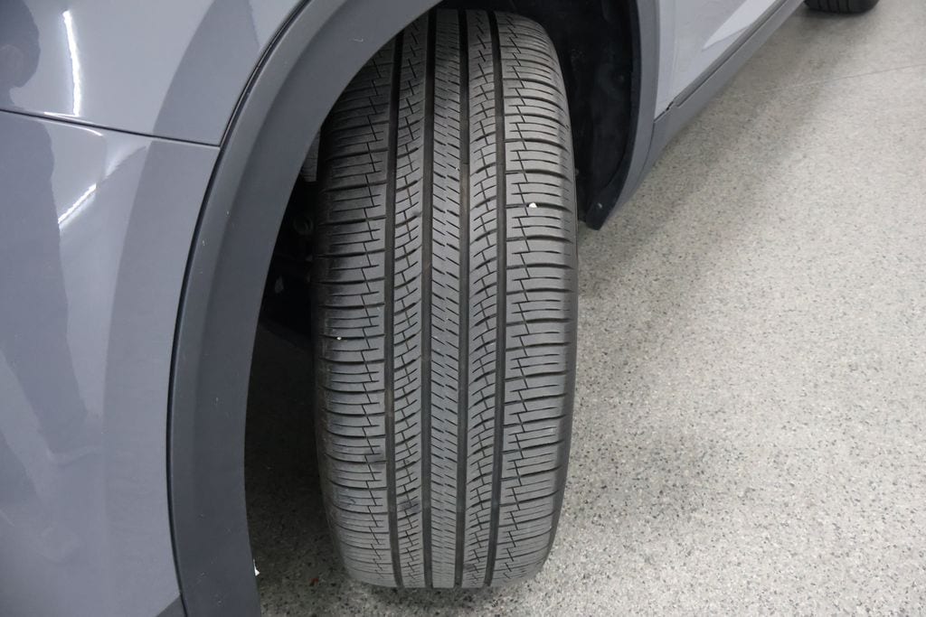 Used 2024 Volkswagen Atlas Cross Sport 2.0T SE w/Technology SUV