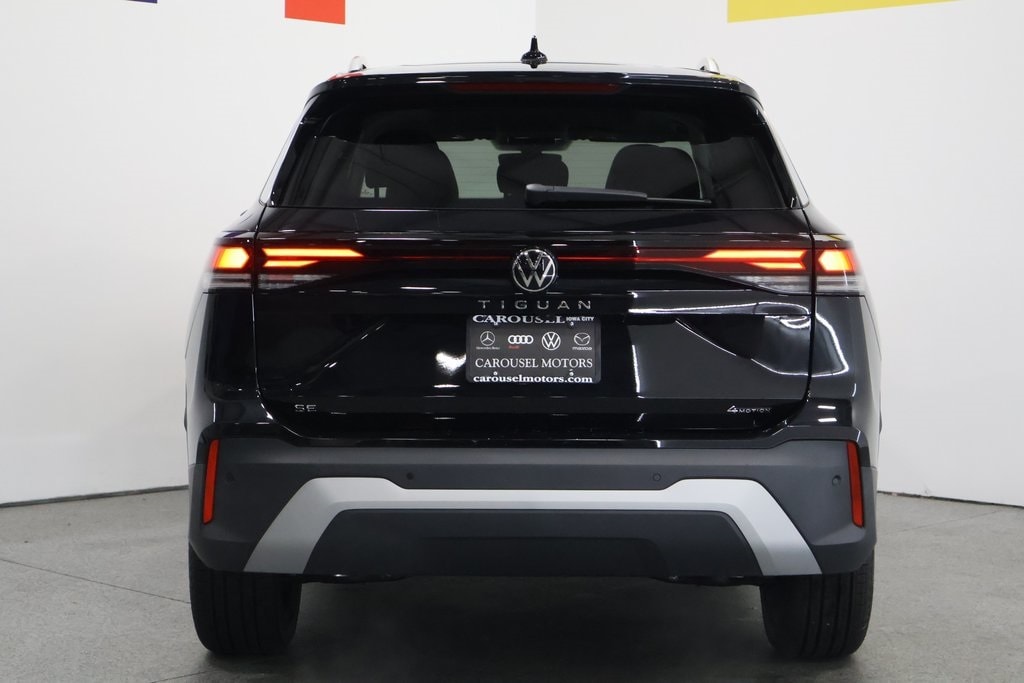 2026 Volkswagen Tiguan SE - Photo 11