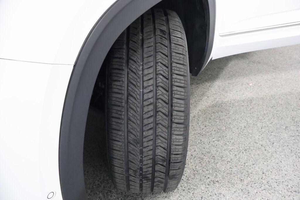 Used 2024 Volkswagen Atlas 2.0T SEL Premium R-Line SUV