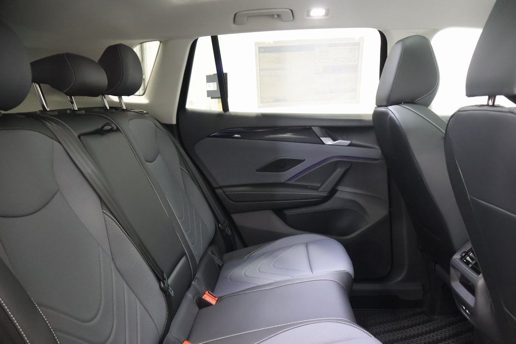 2026 Volkswagen Tiguan SE - Photo 24