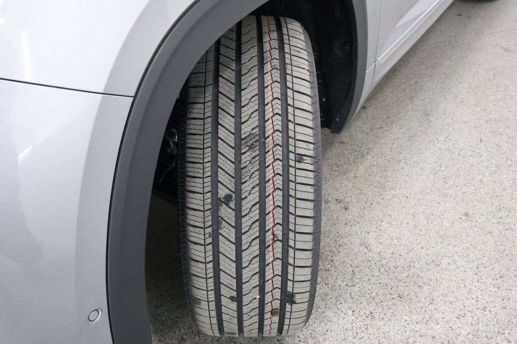 2025 Volkswagen Atlas SEL Premium R-Line photo 4