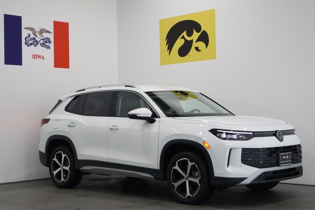 New 2026 Volkswagen Tiguan 2.0T SE SUV
