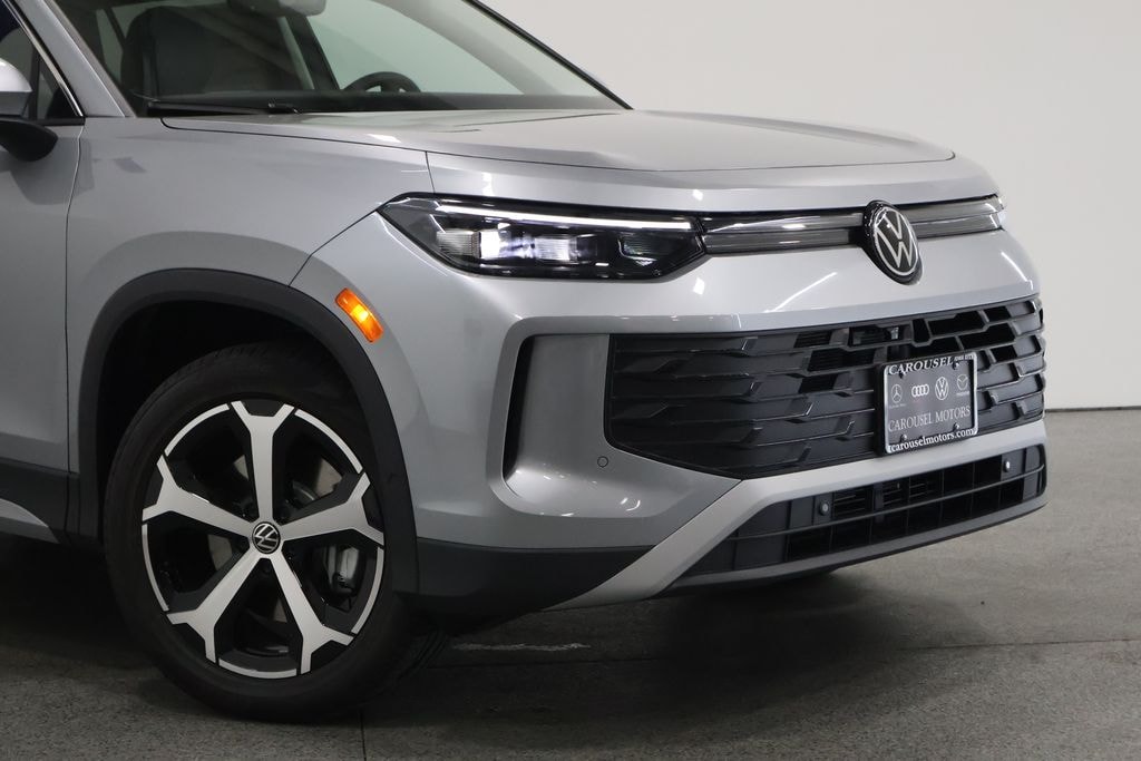 New 2026 Volkswagen Tiguan 2.0T SE SUV