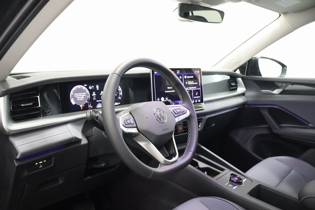 2026 Volkswagen Tiguan SE - Photo 15