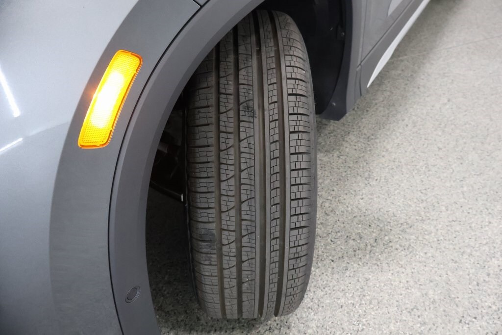 New 2026 Volkswagen Tiguan 2.0T SE SUV