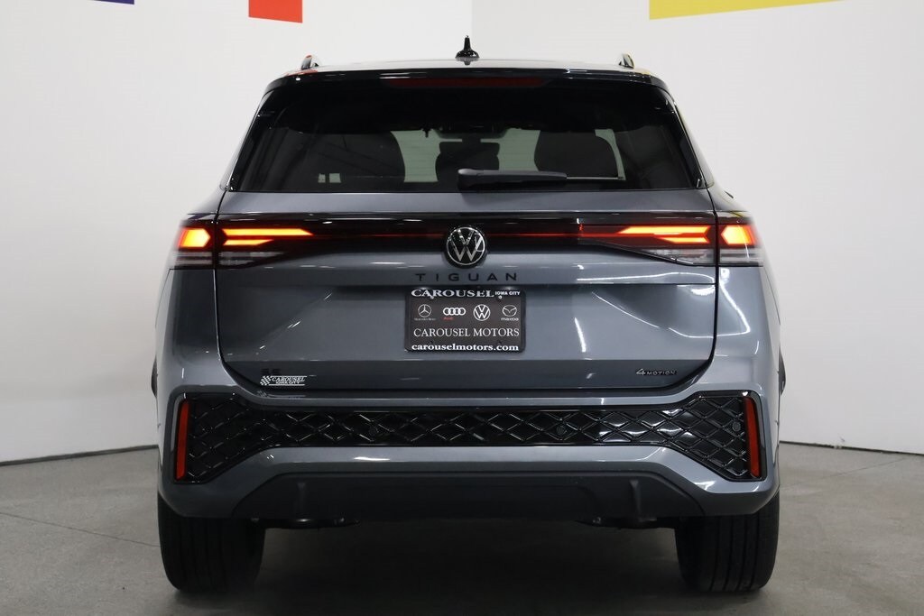 2026 Volkswagen Tiguan SE R-LINE BLACK - Photo 11