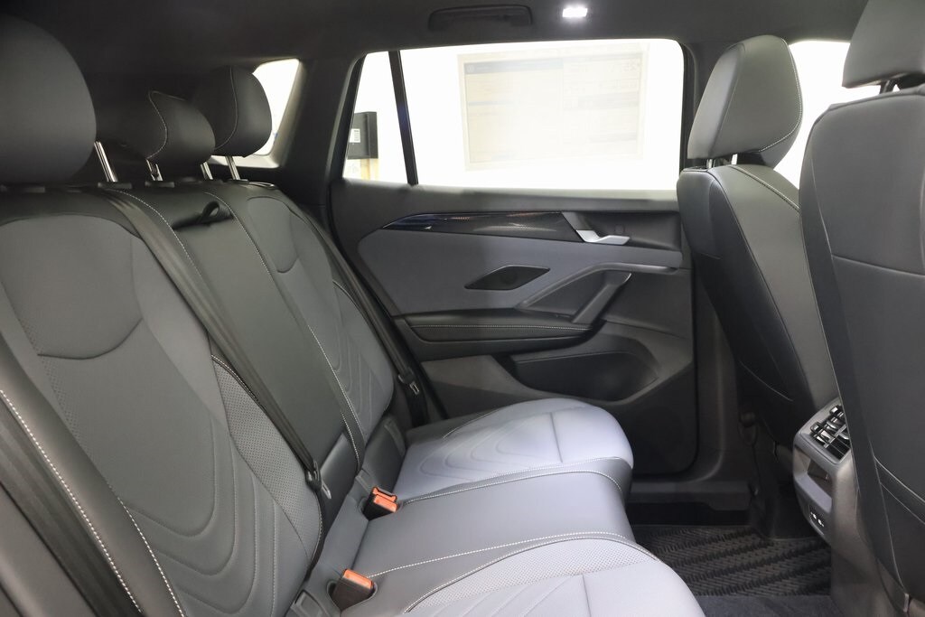 2026 Volkswagen Tiguan SE R-LINE BLACK - Photo 24