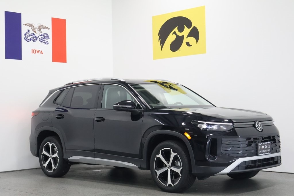 2026 Volkswagen Tiguan SE's photo