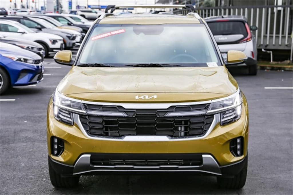New 2024 Kia Seltos SX SUV