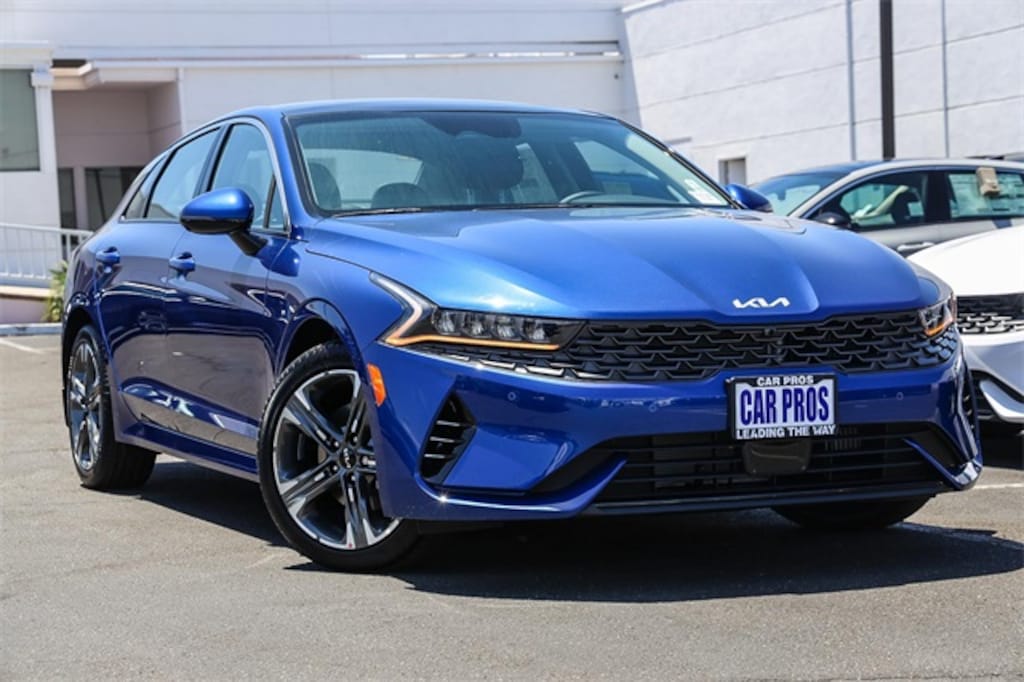 New 2024 Kia K5 EX Sedan