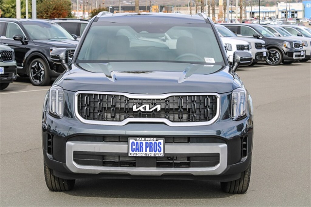 New 2024 Kia Telluride EX SUV