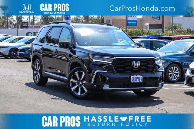 2025 Honda Pilot Touring 2WD's photo