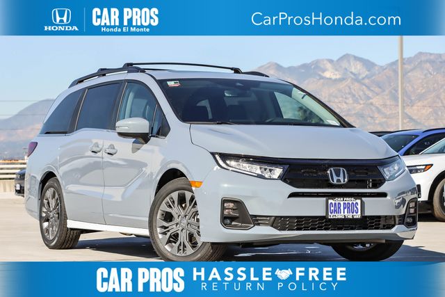2026 Honda Odyssey Touring's photo