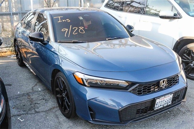 2025 Honda Civic Sport photo 2