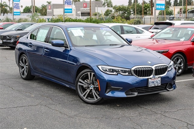 Used 2022 BMW 3 Series 330i with VIN 3MW5R1J06N8C22634 for sale in El Monte, CA