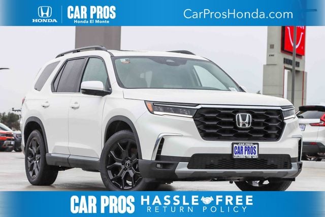 2025 Honda Pilot Touring's photo