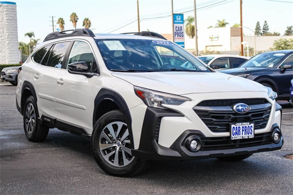Used 2023 Subaru Outback Premium SUV