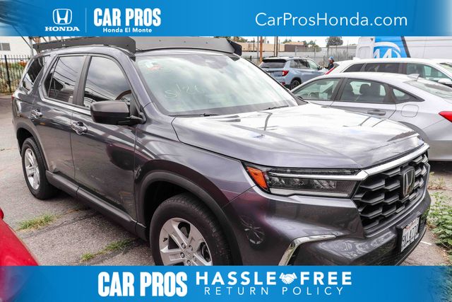 2024 Honda Pilot LX AWD's photo