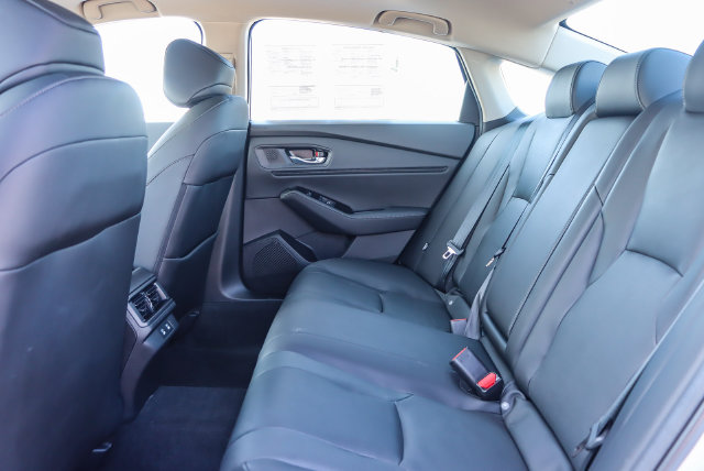 2025 Honda Accord Hybrid Touring - Photo 17