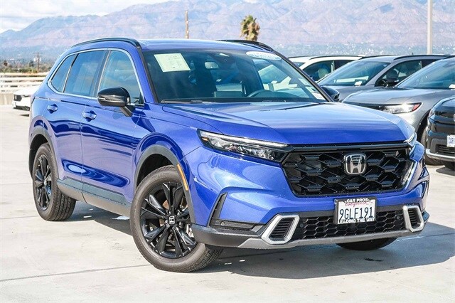 2023 Honda CR-V Hybrid Sport Touring photo 2