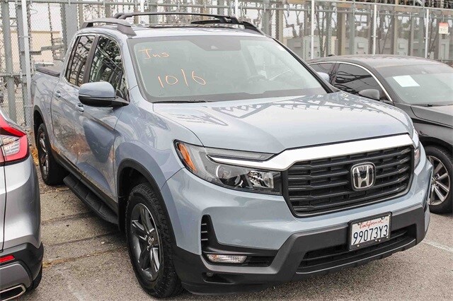 2023 Honda Ridgeline RTL photo 2