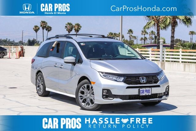 2026 Honda Odyssey Touring's photo
