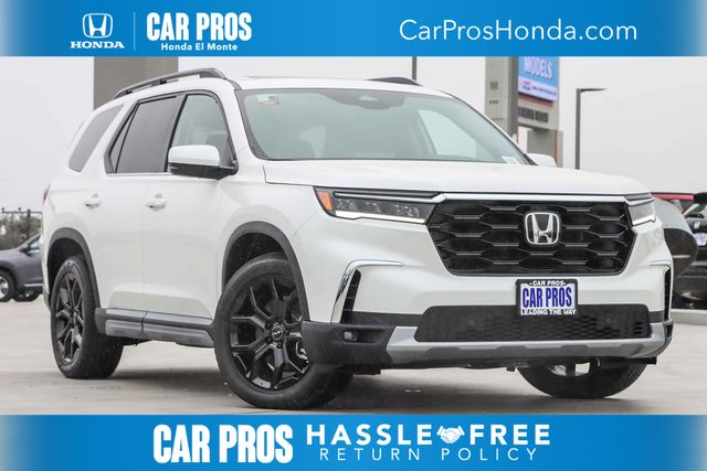 2025 Honda Pilot Touring's photo