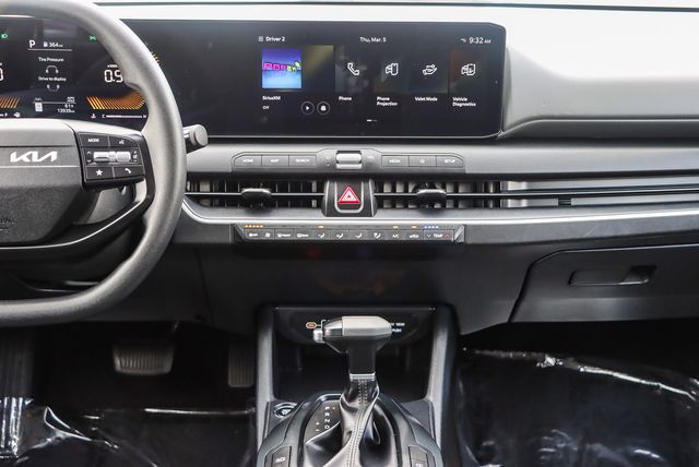 2025 Kia K4 LXS - Photo 15