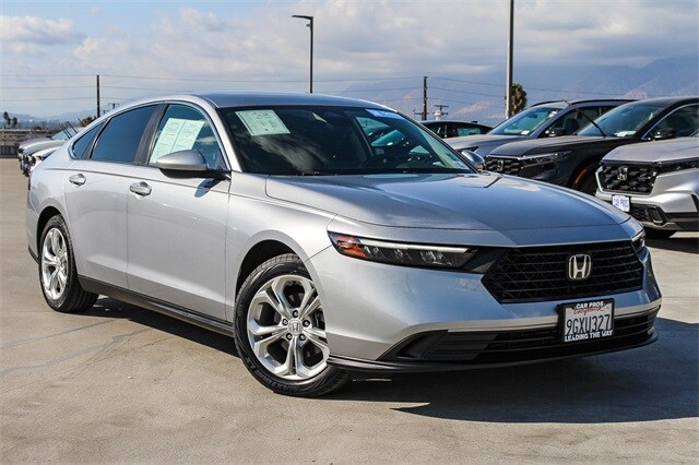 2023 Honda Accord LX photo 2