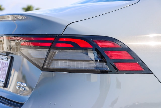 2026 Honda Accord Hybrid Touring - Photo 16