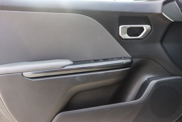 2025 Kia K4 LXS - Photo 23