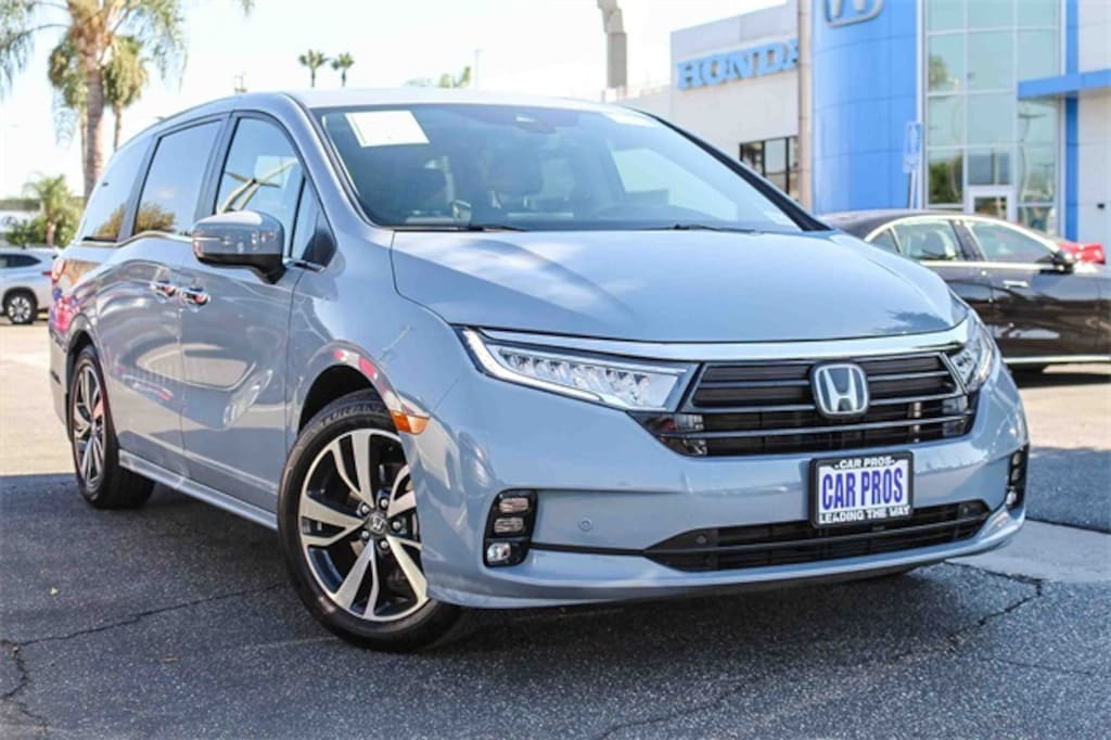Certified 2024 Honda Odyssey Touring Van