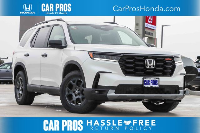2025 Honda Pilot TrailSport's photo