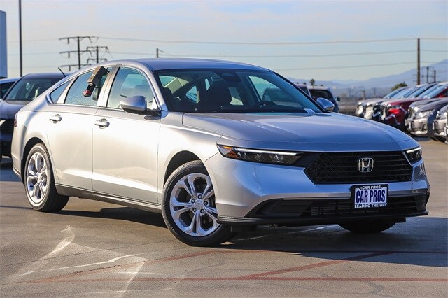 2025 Honda Accord LX photo 2