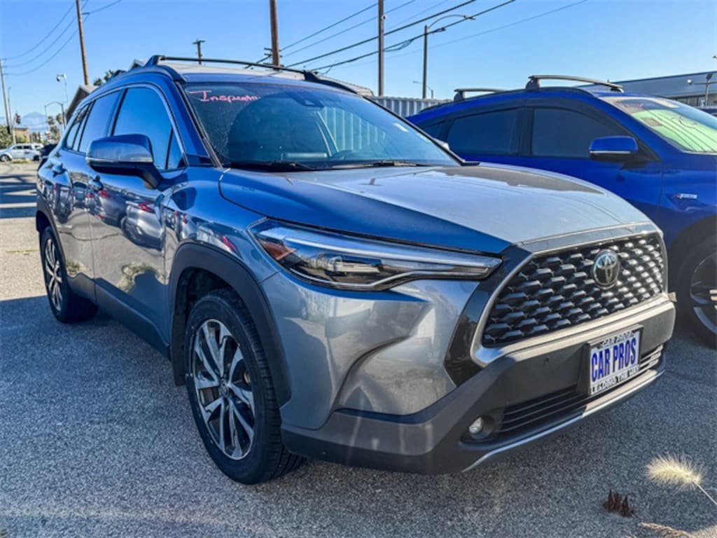 Used 2022 Toyota Corolla Cross XLE SUV
