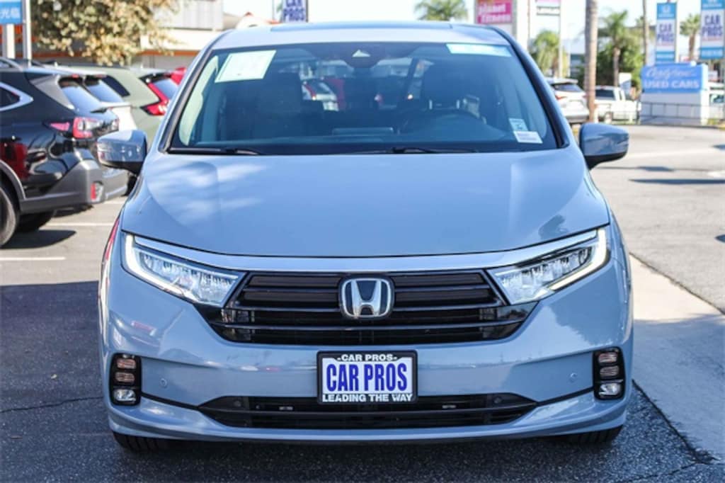 Certified 2024 Honda Odyssey Touring Van