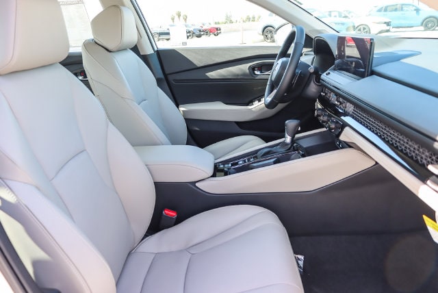 2026 Honda Accord Hybrid Touring - Photo 9