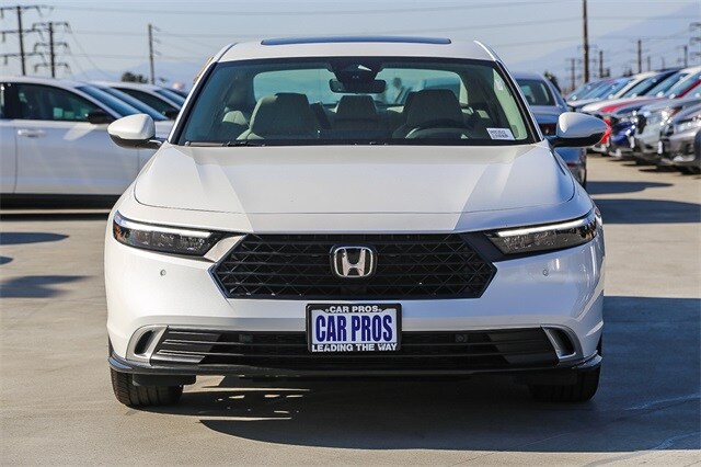 2025 Honda Accord Hybrid Touring photo 3
