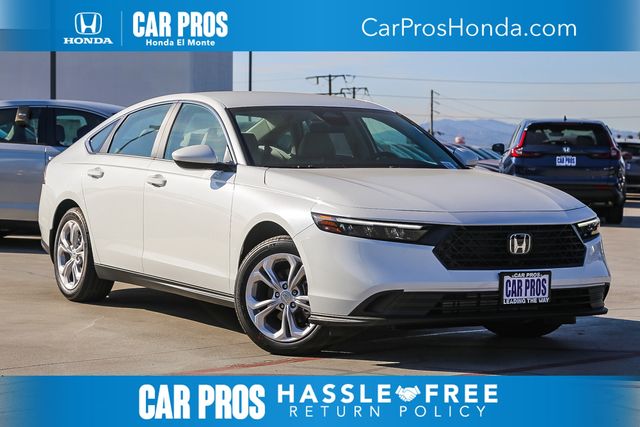 2025 Honda Accord LX's photo