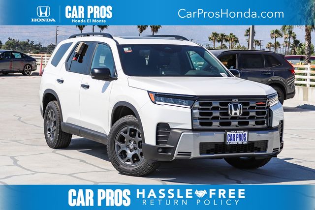 2026 Honda Pilot TrailSport AWD's photo