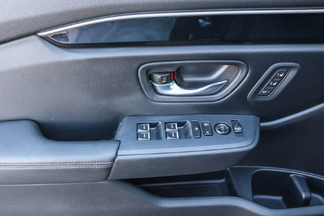 2025 Honda Pilot EX-L - Photo 20
