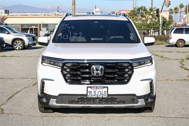 2024 Honda Pilot Touring photo 3