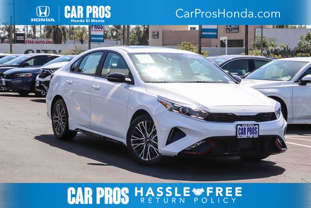 2024 Kia Forte GT-Line AT's photo