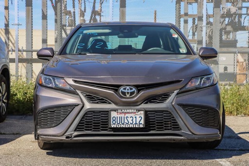 Used 2021 Toyota Camry SE Sedan