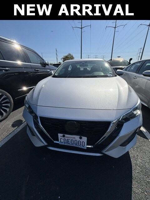 2022 Nissan Sentra SV photo 2