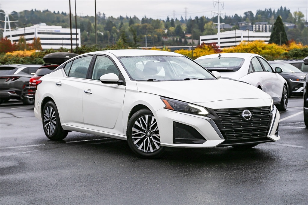 2023 Nissan Altima SV