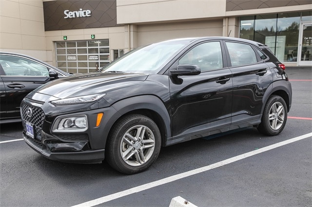 Used 2021 Hyundai Kona SE with VIN KM8K1CAA4MU685841 for sale in Renton, WA