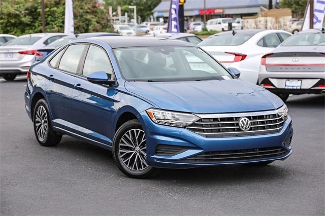 Used 2021 Volkswagen Jetta SEL with VIN 3VWE57BU0MM039686 for sale in Renton, WA