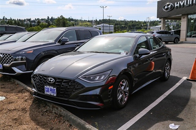 2023 Hyundai Sonata SEL photo 2